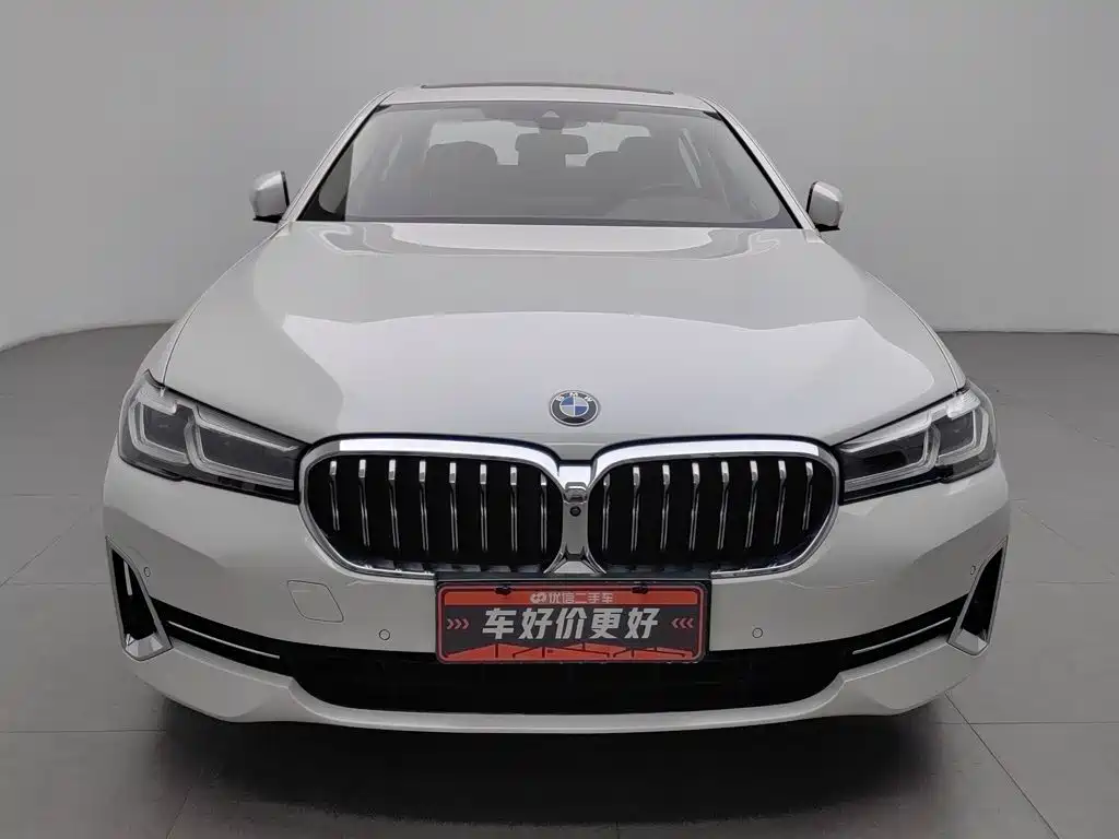 BMW 5 Series — фото 3
