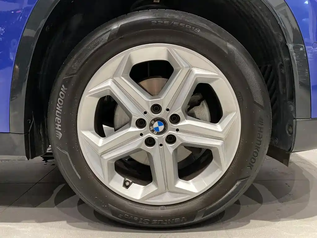 BMW X1 — фото 24