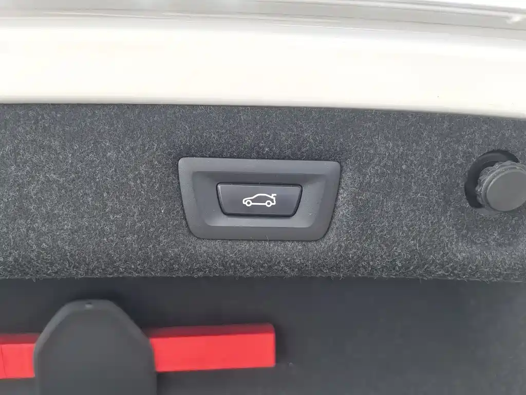 BMW 5 Series — фото 16