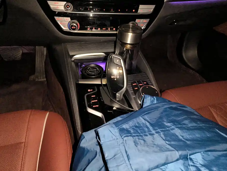 BMW 5 Series — фото 15