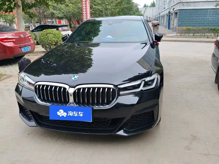 BMW 5 Series — фото 2