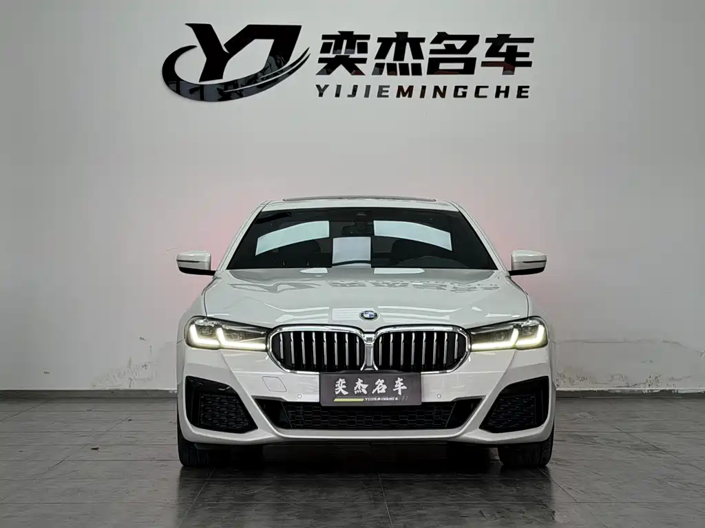 BMW 5 Series — фото 2