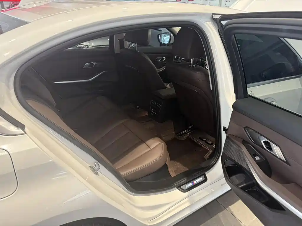 BMW 3 Series — фото 10