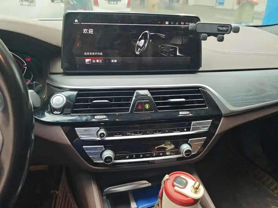 BMW 5 Series — фото 13
