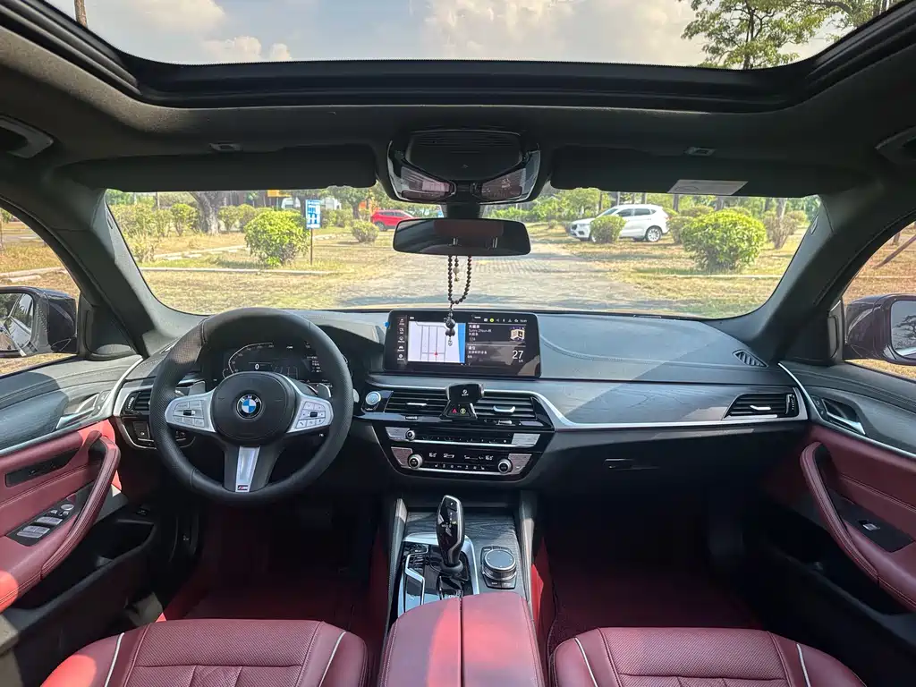 BMW 5 Series — фото 17