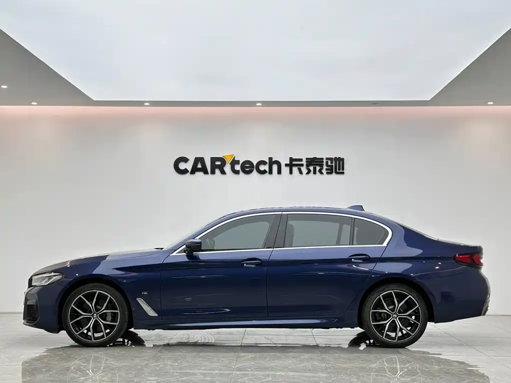 BMW 5 Series — фото 2
