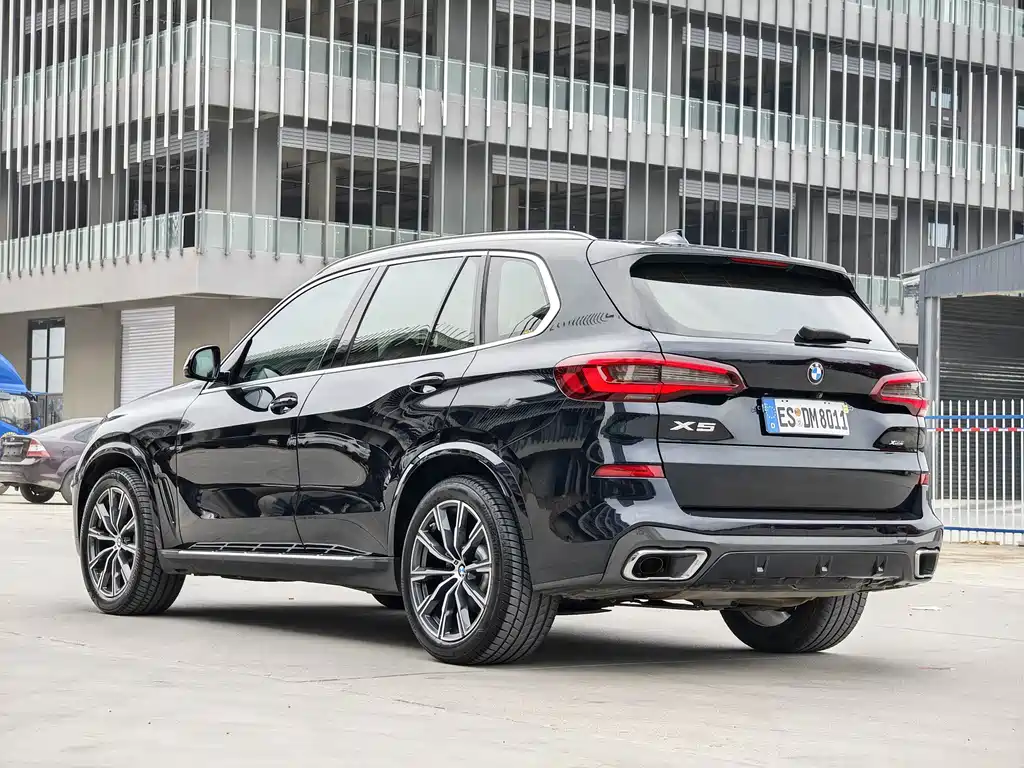 BMW X5 (Import) — фото 13