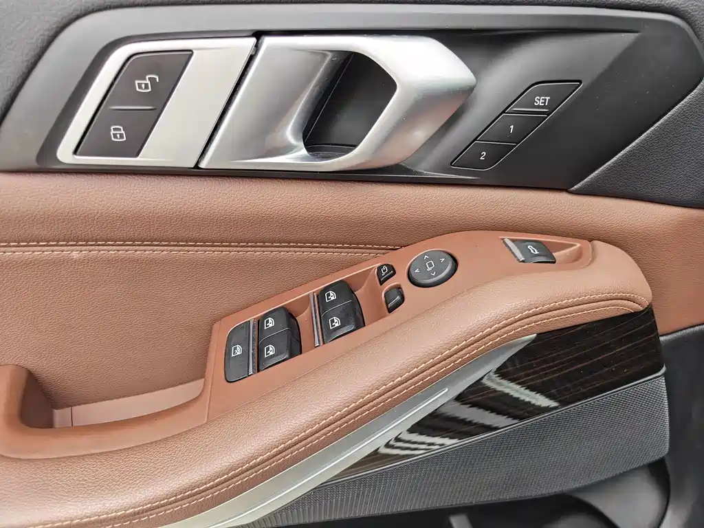 BMW X5 (Import) — фото 9