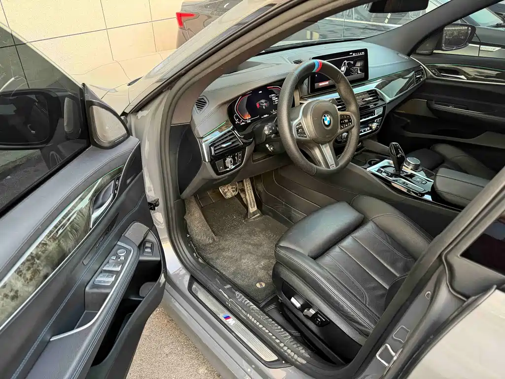 BMW 6 Series GT — фото 11
