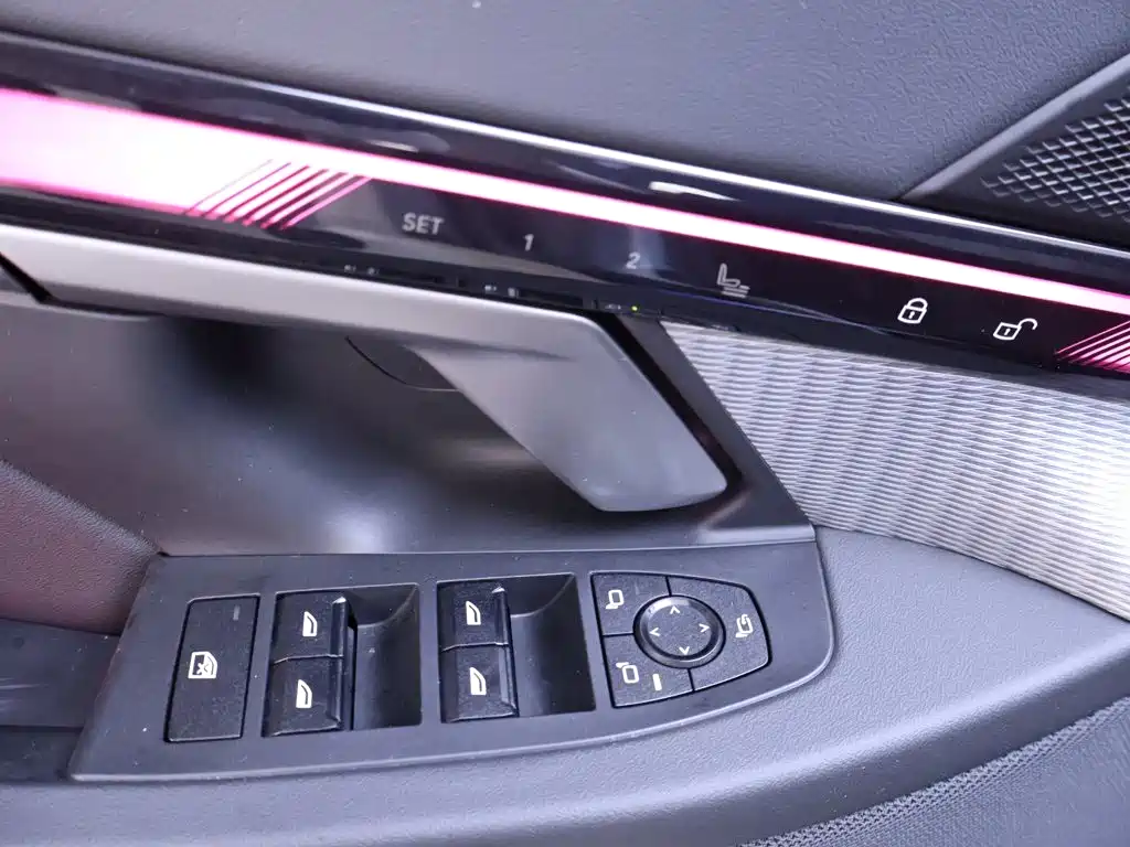 BMW 5 Series (Import) — фото 17