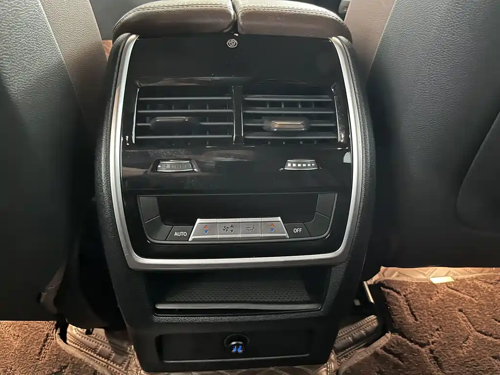 BMW X5 (Import) — фото 11