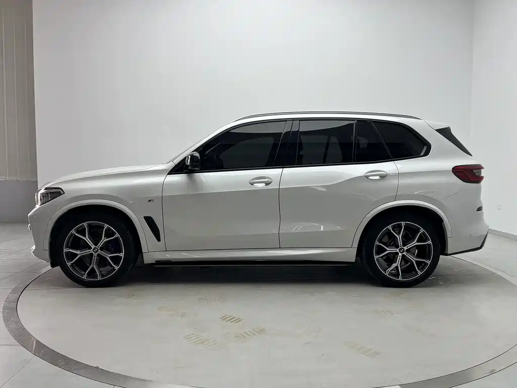BMW X5 (Import) — фото 4