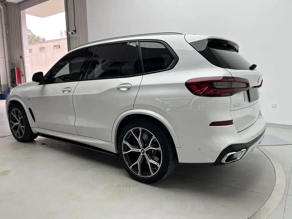 BMW X5 (Import) — фото 5