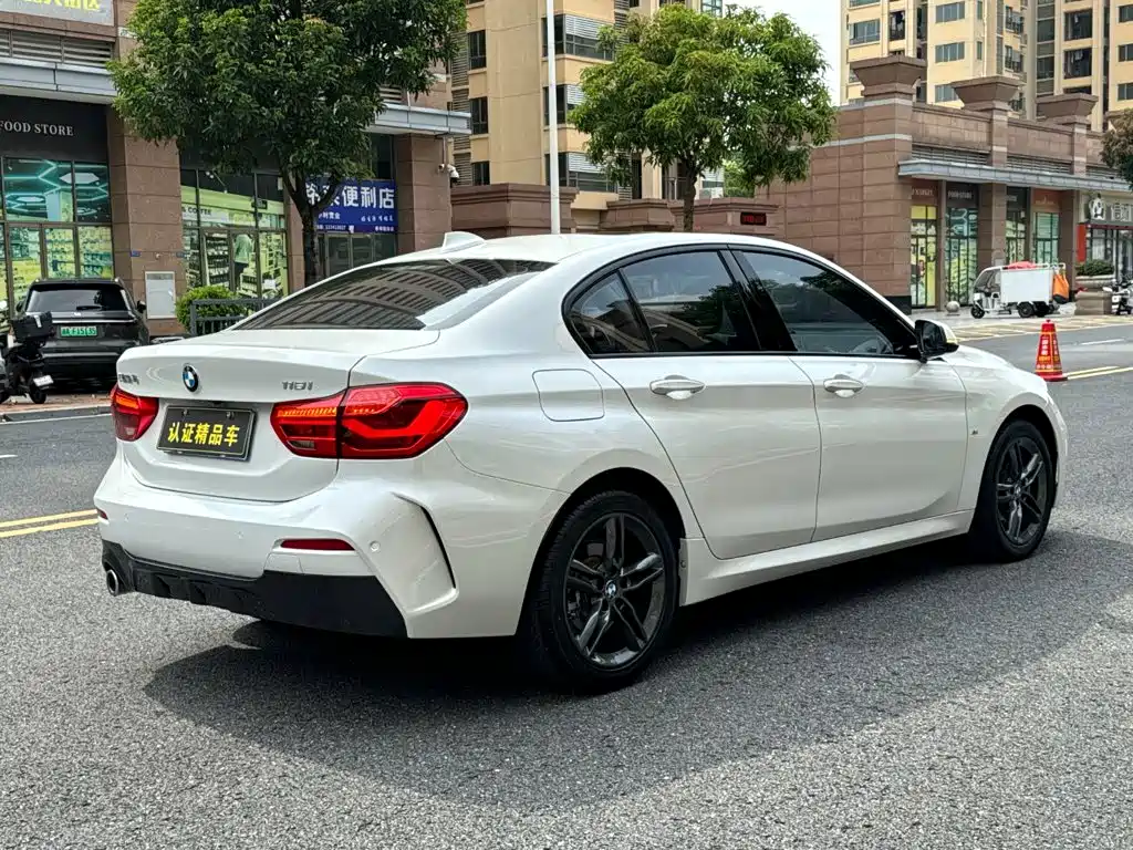 BMW 1 Series — фото 11