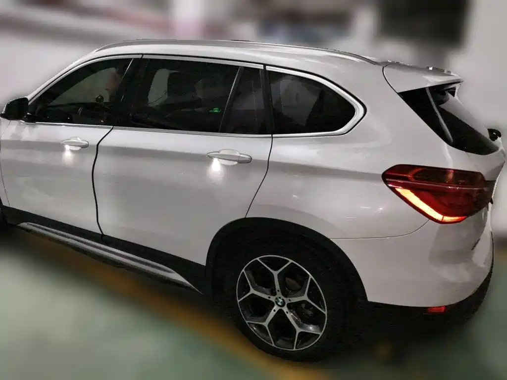 BMW X1 — фото 10