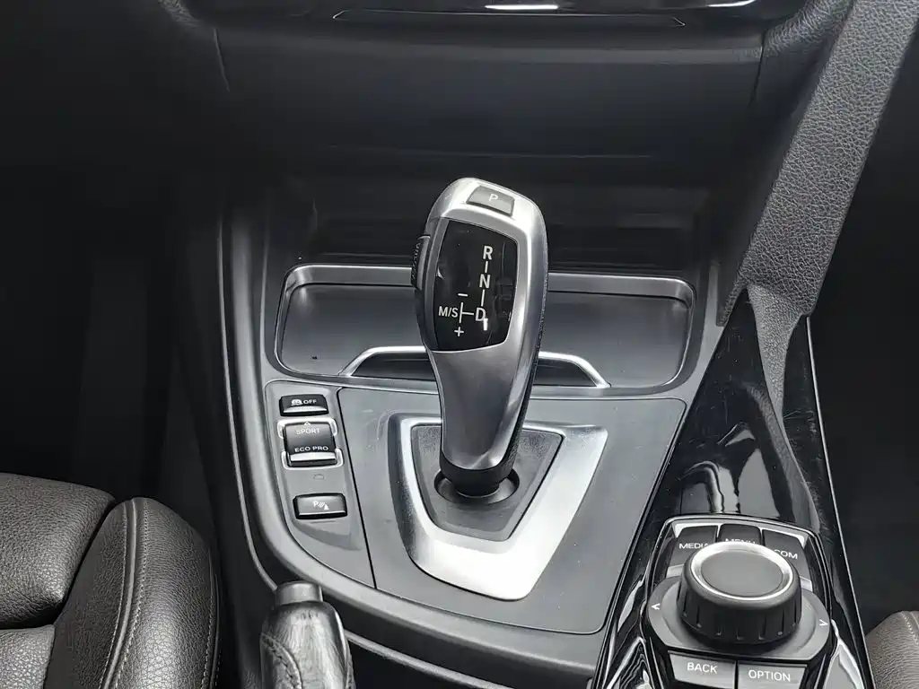 BMW 3 Series — фото 13