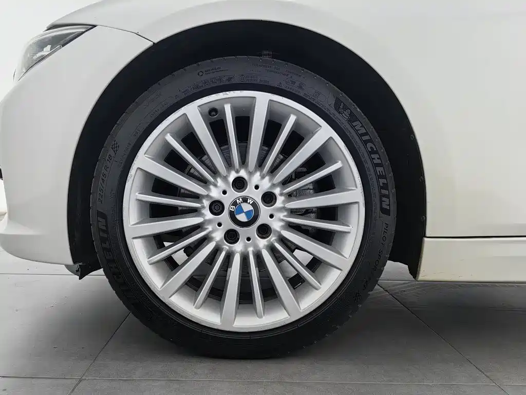 BMW 3 Series — фото 17