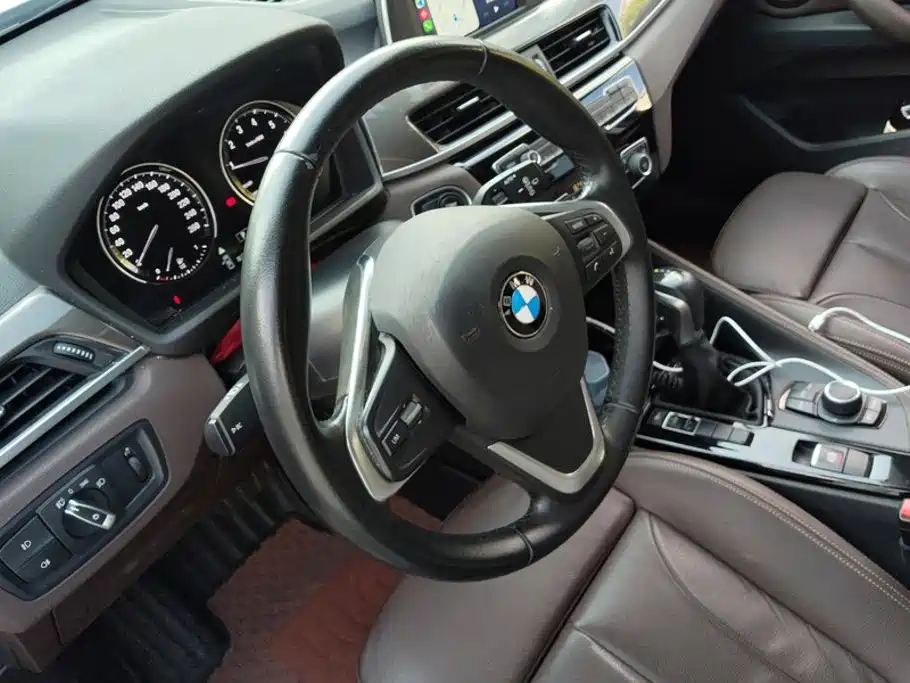 BMW X1 — фото 15
