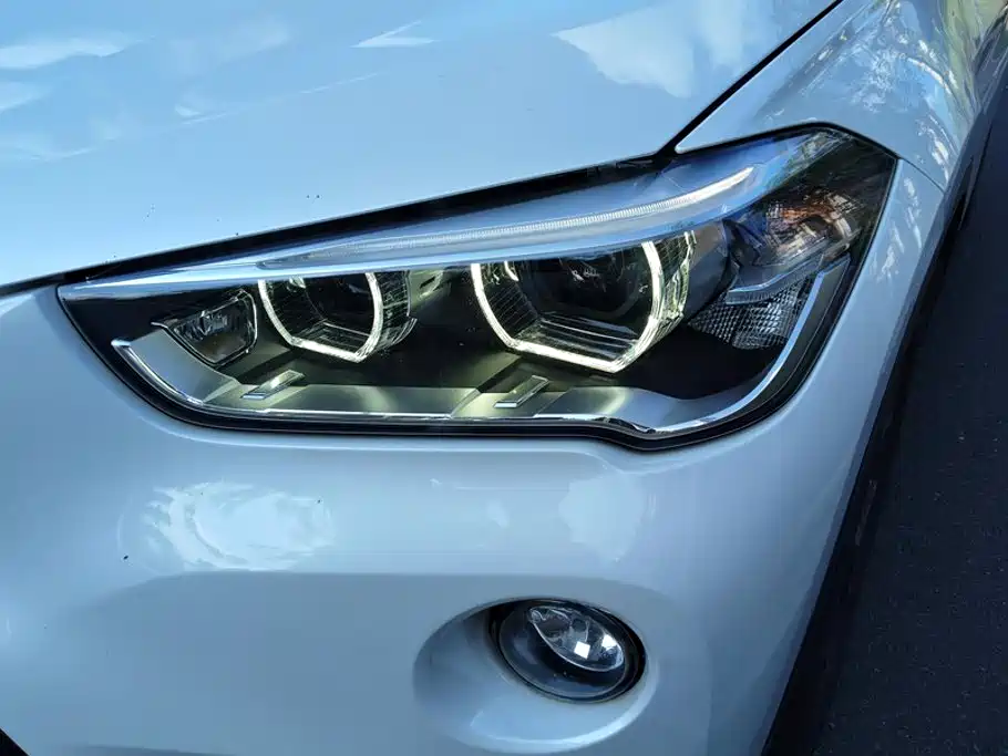 BMW X1 — фото 5