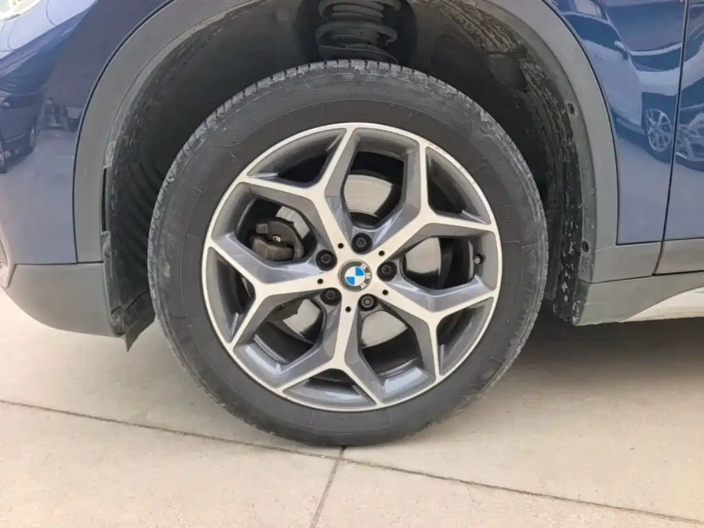 BMW X1 — фото 23
