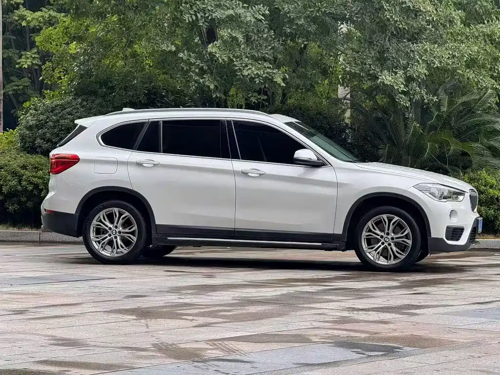 BMW X1 — фото 4