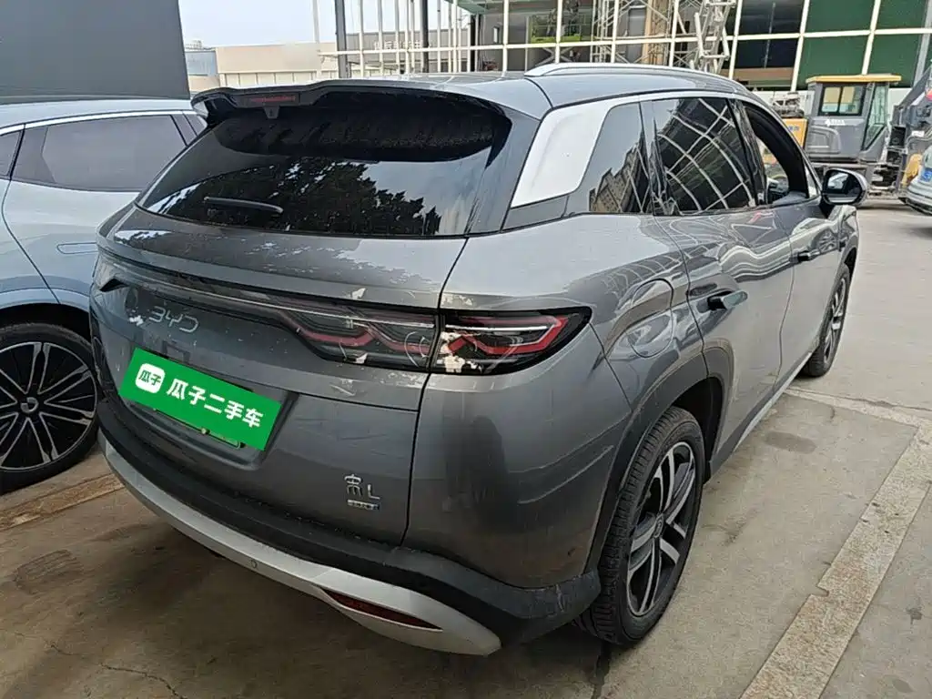 BYD L DM-i — фото 7