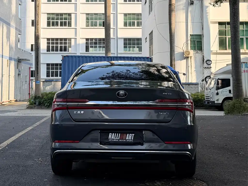 BYD Qin Pro NEV — фото 5