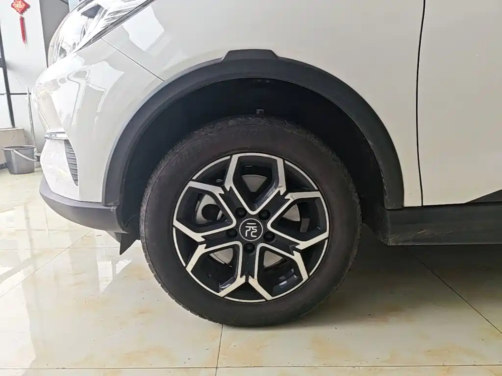 BYD Yuan Pro — фото 23