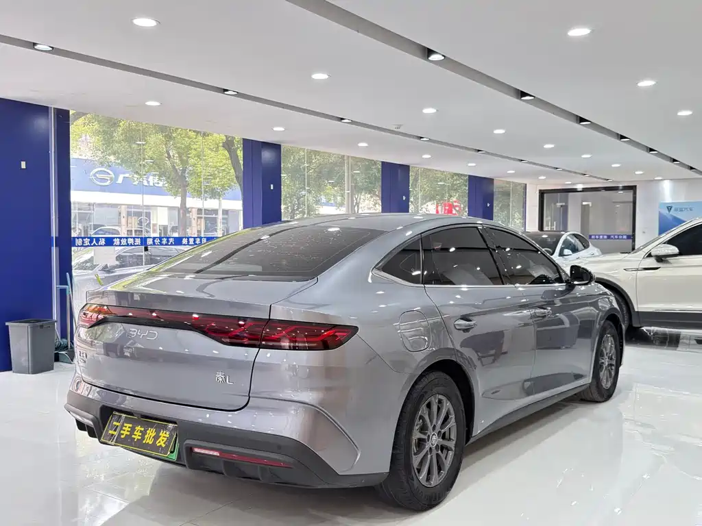 BYD Qin L — фото 7