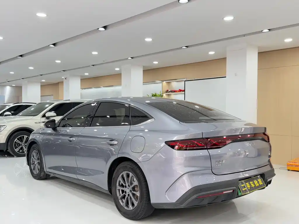 BYD Qin L — фото 9