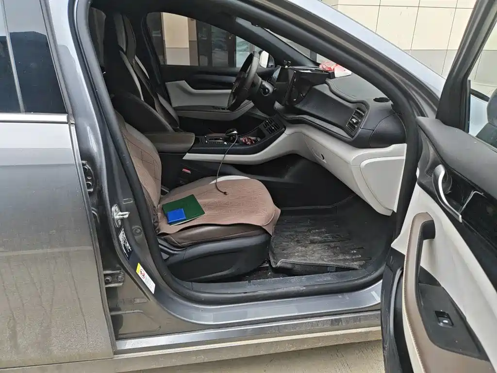 BYD Qin PLUS — фото 19