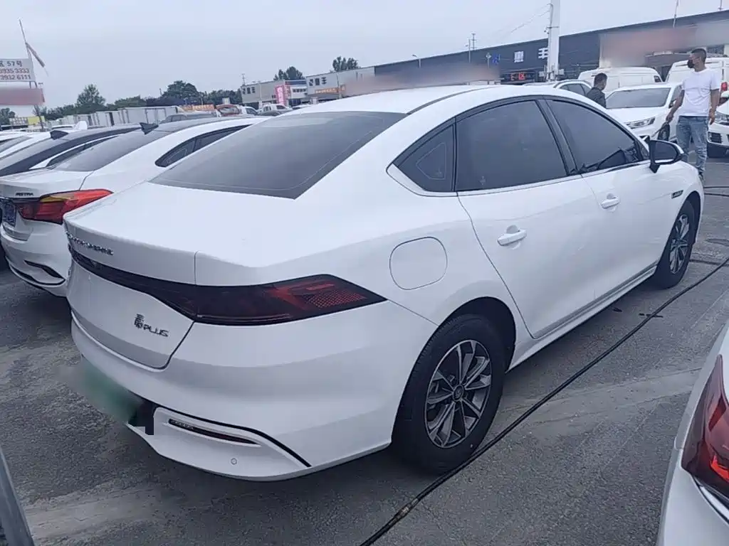 BYD Qin PLUS — фото 7