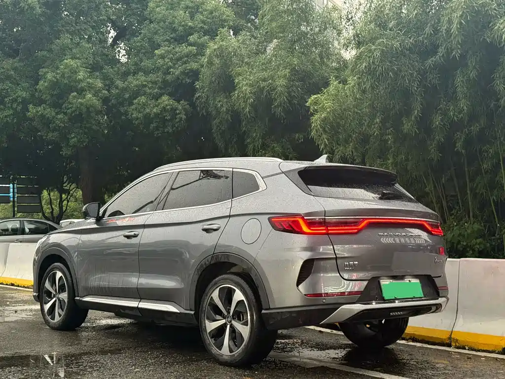 BYD PLUS New Energy — фото 6