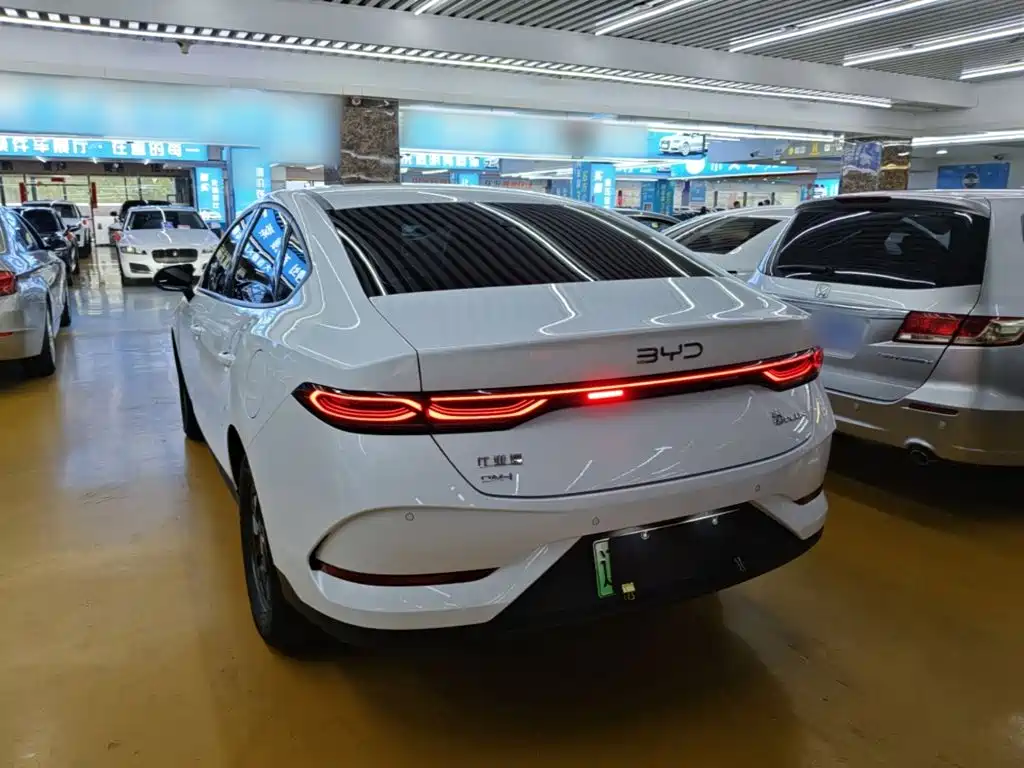 BYD Qin PLUS — фото 5