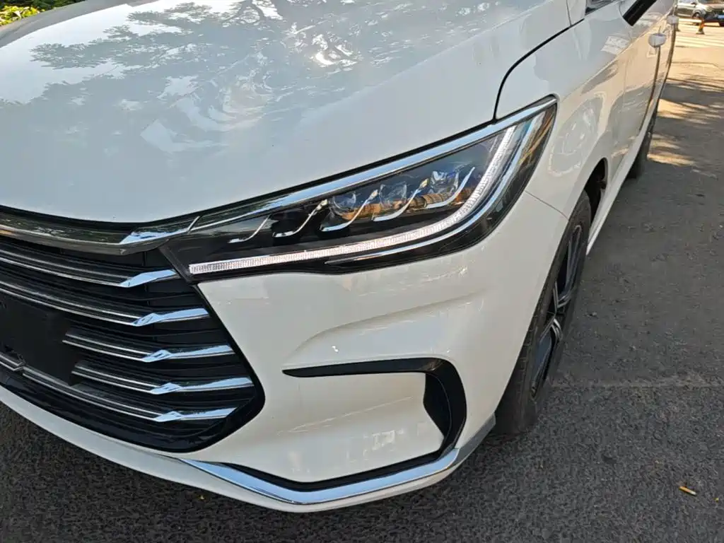 BYD MAX New Energy — фото 19