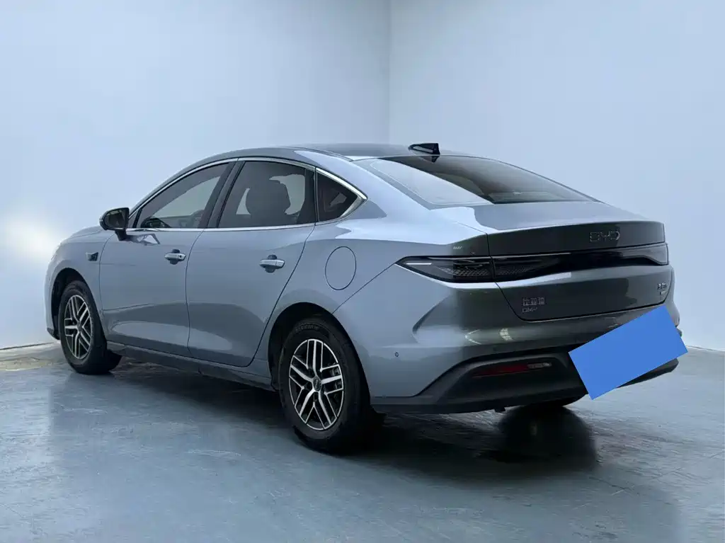 BYD Seal 05 DM-i — фото 7