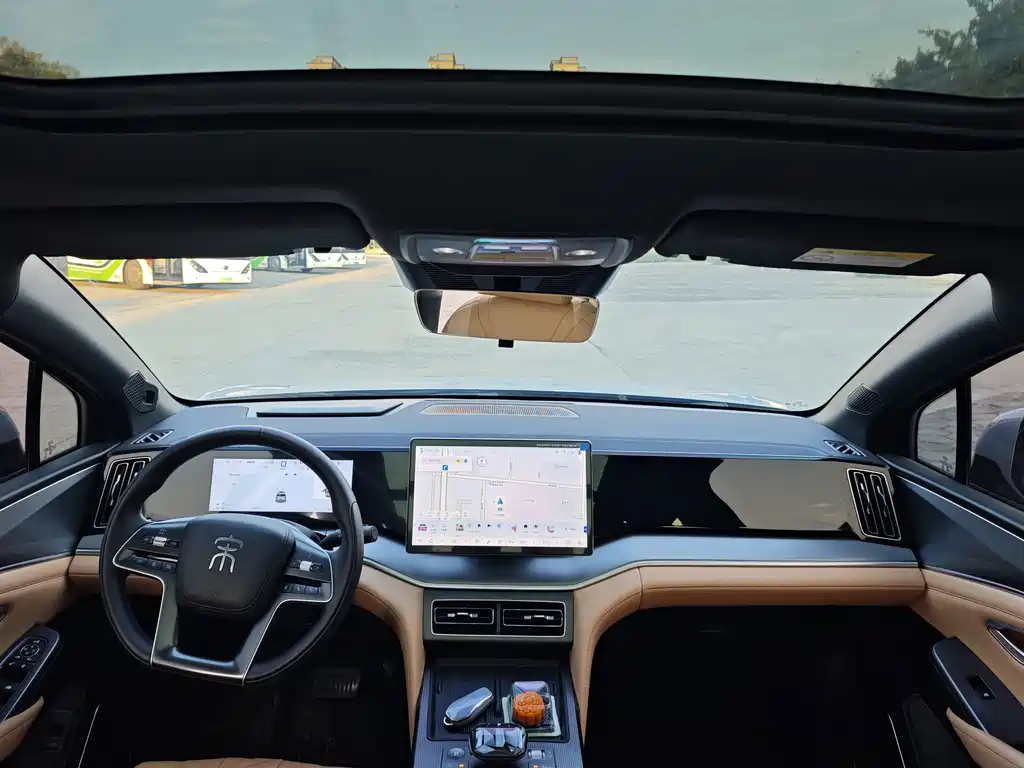 BYD L DM-i — фото 6