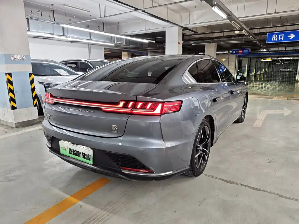 BYD Han — фото 13