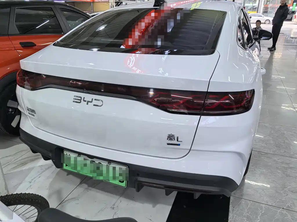BYD Qin L — фото 5