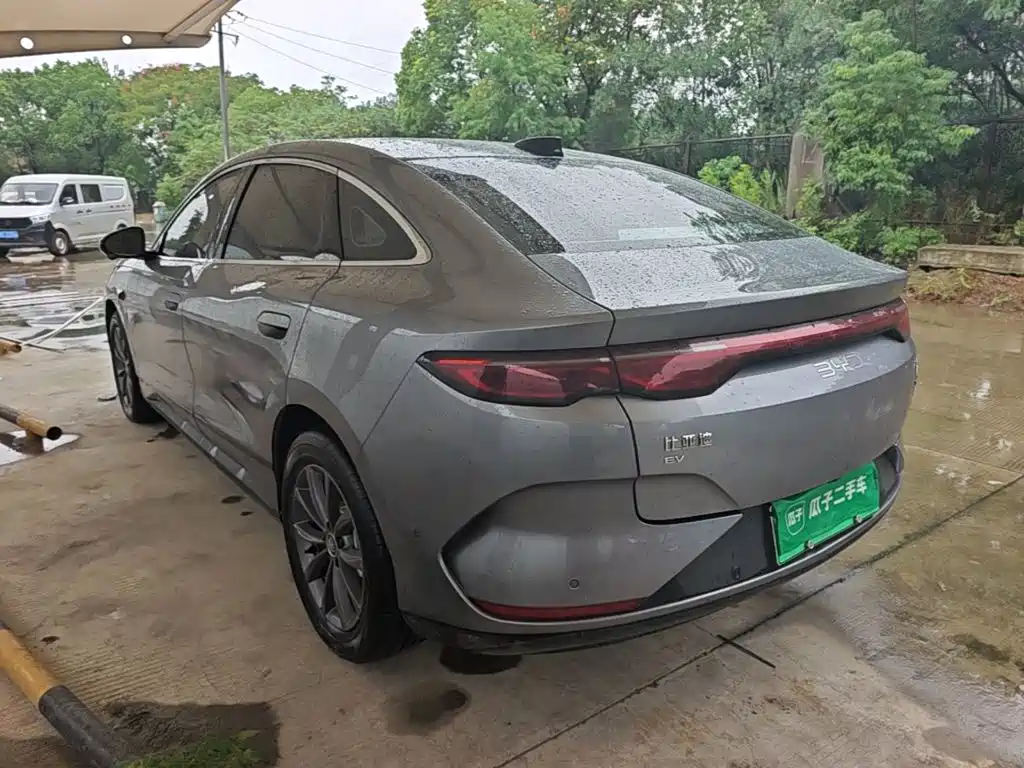 BYD Qin L — фото 5