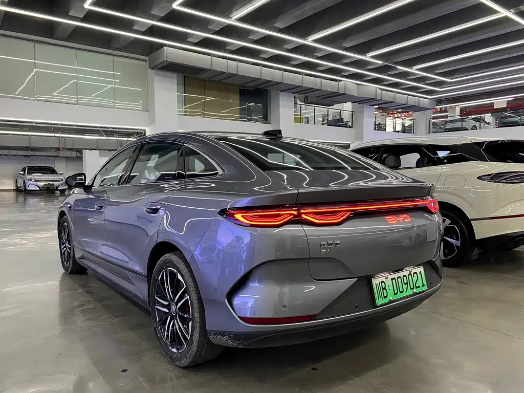 BYD Qin L — фото 5