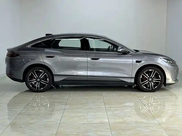 BYD Qin L — фото 11