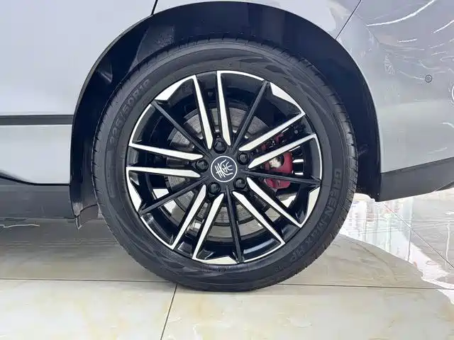 BYD Qin L — фото 15