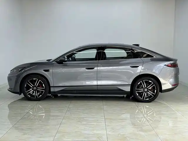 BYD Qin L — фото 10