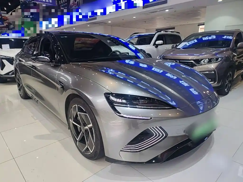 BYD Seal — фото 4