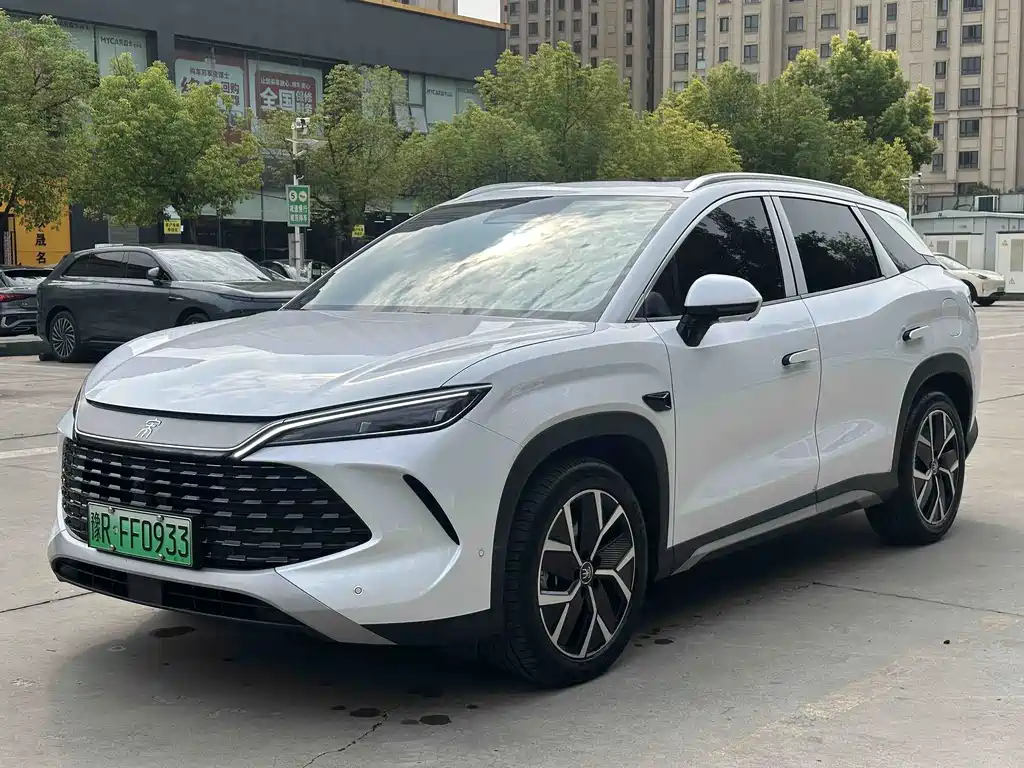 BYD L DM-i — фото 3