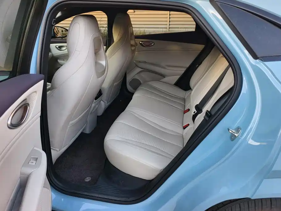 BYD Seal 06GT — фото 11