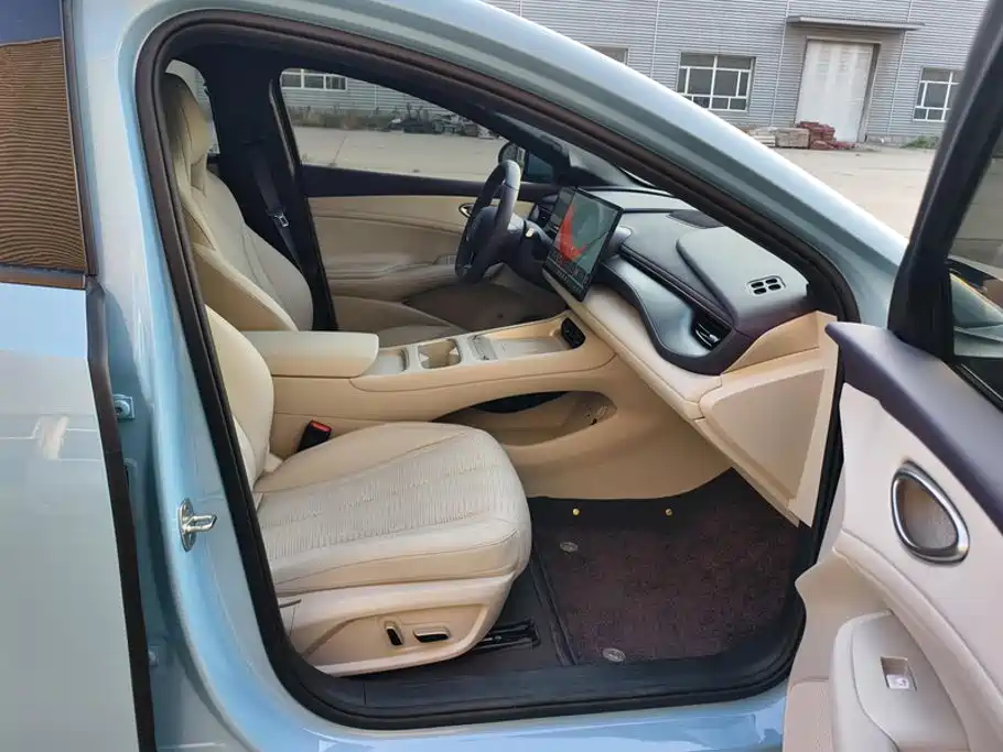 BYD Seal 06GT — фото 8