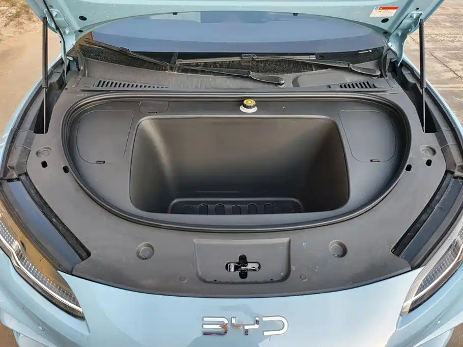 BYD Seal 06GT — фото 10