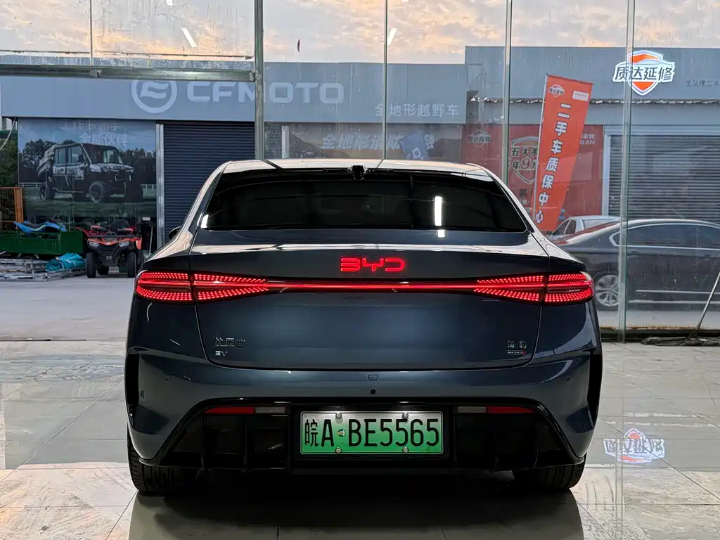 BYD Seal — фото 6